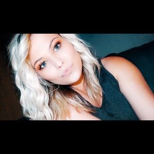 Meet your Posher, Lexi